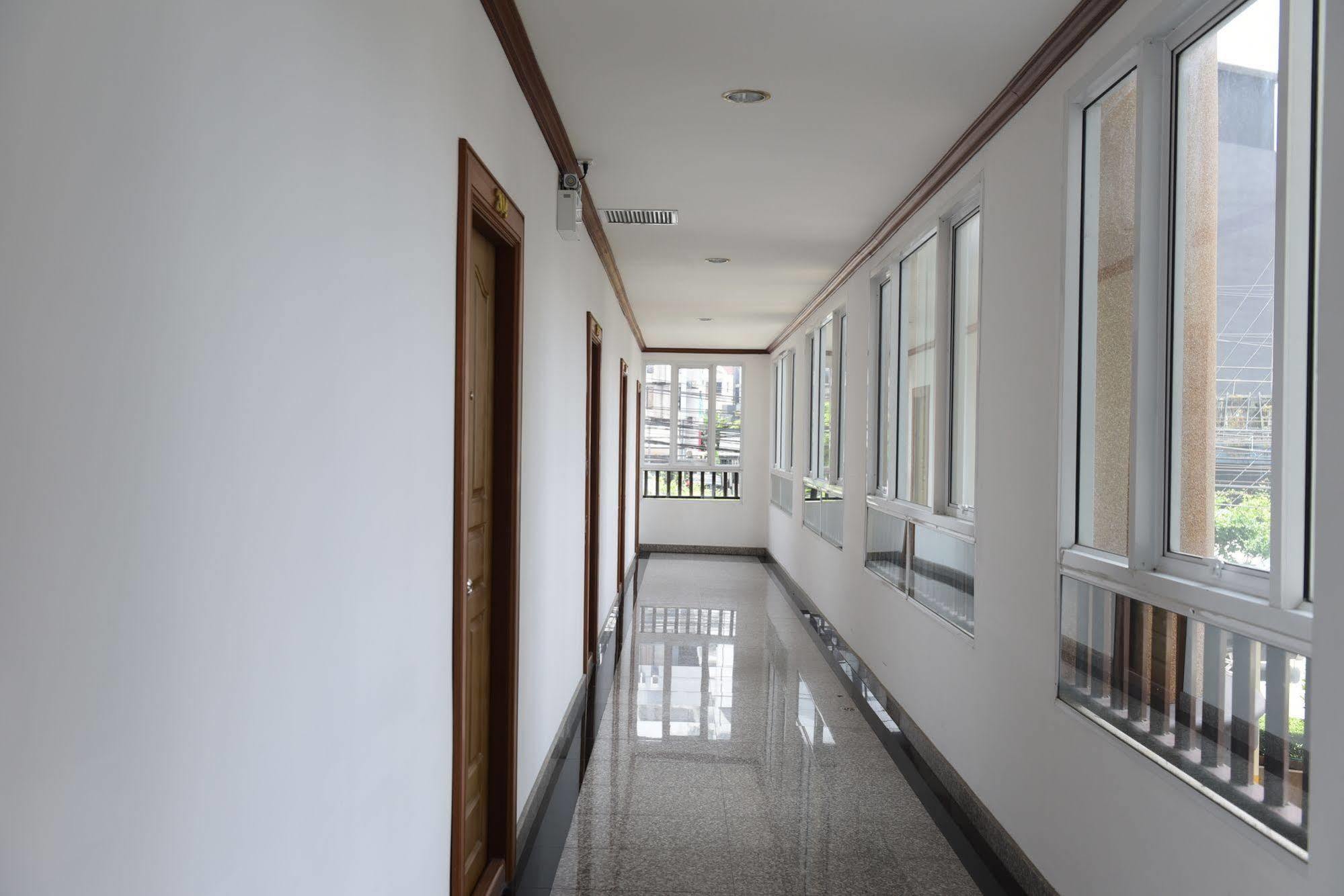V Residence Hotel Τσιάνγκ Μάι Εξωτερικό φωτογραφία