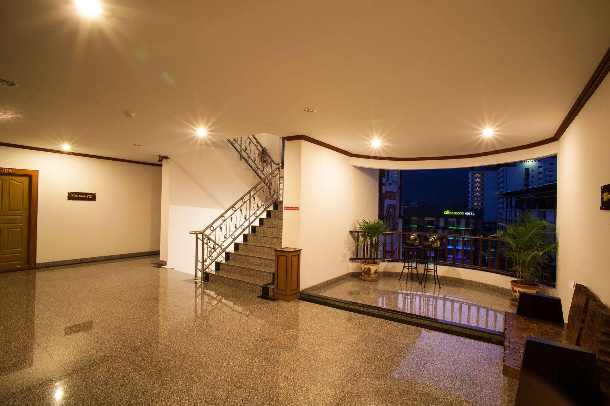 V Residence Hotel Τσιάνγκ Μάι Εξωτερικό φωτογραφία